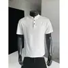 Moda Masculina Casual de Verano Color Sólido Cuello Henley Talla Grande Manga Corta Camiseta Estilo Versátil