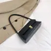 Bolso de Hombro para Mujer de Color Sólido Estilizado Estilo Francés 2025 Nuevo de Moda Versátil Bolso de Hombro Ins