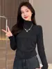 Camiseta interior térmica para mujer de cuello semi-alto para otoño e invierno, con un elegante diseño tie-dye, corte ajustado irregular y top tipo camiseta de manga larga plisada