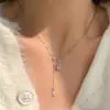 Collar de circón cuadrado geométrico, collar de lujo ligero de nicho, cadena elegante para la clavícula, nuevo popular de 2023, accesorios versátiles para mujer