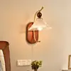 Lámpara de Pared Estilo Medieval, Lámpara Retro Francesa de Vidrio y Madera Maciza para Sala de Estar, Dormitorio o Mesita de Noche, Lámpara Decorativa Estilo Wabi-Sabi, Lámpara de Pared de Fondo