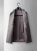 Casaco Trench Masculino Temporada Primavera e Outono 2026 Lapela de Seda Casual de Negócios Jaqueta de Alta Qualidade Sem Amassar para Homens Jovens e de Meia-Idade