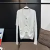 Em estoque/13 Suéter de tricô estilo Natal com pequenos detalhes de botões, design em V que afina e é elegante, segunda pele justa de manga comprida