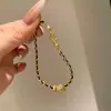 Pulsera Vintage de Flor de Disco Cepillado con Envoltura de Perlas, Nuevo Accesorio de Pulsera de Oro de Alto Valor Creativo de Lujo Ligero para Mujeres