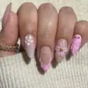 Uñas Vestibles de Tamaño Mediano Estilo Popular Europeo y Americano con Diseño de Flor de Concha de Perla Rosa y Blanca 3D Temática del Océano
