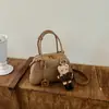 Bolsa de Casco para Boliche Feminina Simples Retrô Estilo Nicho Bolsa de Ombro Único Sob o Braço Estilo Viagem Trabalho Bolsa Transversal
