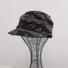 Gorro de Boina de Diseño de Nicho Nuevo Otoño Coreano al por Mayor para Mujer con Letras y Diseño Desgastado, Boina Adelgazante de Moda
