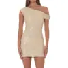 Vestido mini asimétrico de lentejuelas estilo europeo y americano LUCYINTH con diseño de hombros descubiertos, cintura entallada y silueta ceñida a las caderas, perfecto para fiestas de cumpleaños