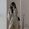 Moletom Casual Outono e Inverno Conjunto Esportivo Moda Feminina Estilo Hong Kong Calças de Pernas Largas Emagrecedoras e Rejuvenescedoras Conjunto de Duas Peças com Capuz para Corrida Tendência