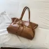 Bolso Tote Plegado de Alto Valor a la Moda 2026 Nuevo Bolso de Hombro Casual Gran Capacidad Elegante Bolso de Mano de Color Sólido Moderno