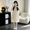 Vestidos Únicos e Bonitos para Meninas 2026 Novo Estilo de Verão Vestido Francês de Bolinhas Sem Mangas para Meninas Mais Velhas Vestido de Verão para Meninas
