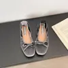 Zapatos slip-on 2026 planos simples estilo nuevo punta cuadrada perezosa versión coreana zapatos bajos con lazo primavera y otoño suela blanda