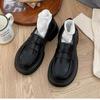 Sapatos de Couro de Bico Redondo e Sola Grossa para Mulheres 2025 Novo Estilo Faculdade Britânica Mocassins Versáteis Slip-On Sapatos de Plataforma