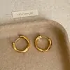 Brincos de Metal em Círculo Torcido Inspirados em Design para Mulheres, Únicos e Fashion, Versáteis e Modernos para o Dia a Dia