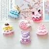 Bolo pequeno de desenho animado Sanrio diy gel de creme capa de celular acessórios de cabelo adesivos para copo de água acessórios de resina atacado