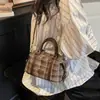 Bolso Bandolera Retro de Gama Alta para Mujer 2026 Primavera Nuevo Estilo Cuadros Moda Versátil Bolso de Hombro Elegante Bolso de Mano