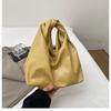 Bolsa de Mão de Alto Valor com Design de Nicho Nova Moda Primavera 2025 Bolsa Feminina Versátil Bolsa de Ombro Bolsa Tote Casual