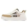 Sapatos masculinos primavera 2026 novos estilosos versáteis esportivos casuais tênis marca de moda de luxo masculina sapatos brancos estilosos