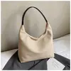 Bolsa de Hombro Simple de Gran Capacidad Nueva para Otoño e Invierno para Mujer, Bolso de Axila Versátil de Moda, Bolso Tote de Temperamento Suave para Viajes