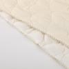 300T Chunya hilo amor combinación flor beige acolchado bordado tela acolchada algodón ropa acolchada algodón ropa infantil tela punto