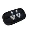 Pendientes de Corazón de Circonita con Pasador de Plata Estilo Simple Europeo y Americano Personalidad de Moda Exquisitos Clavos Pendientes Casuales Versátiles para Mujeres Nicho