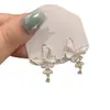 Estilo Suave y Elegante, Diseño de Nicho, Exquisitos Pendientes con Borla de Mariposa y Diamantes Brillantes, Modernos y de Alta Gama, Pendientes de Lujo Ligero
