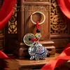 Estilo étnico chino joyería de aleación elefante auspicioso colgante de llavero para hombres y mujeres pequeño accesorio decoración venta al por mayor