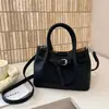 Bolso de diseño único para mujer, nuevo y elegante bolso tipo cubo plisado de verano 2026, bolso de hombro y cruzado para el trabajo