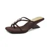 Hermosos y Cómodos Zapatos Pequeños de Tacón Alto para la Primera Temporada, Bordado de Fuegos Artificiales Estilo Francés, Sandalias de Cuña con Tira de Dedo y Pedrería para Mujer