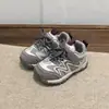 Otoño 2026 Nuevos Zapatos Deportivos para Bebé al Aire Libre Zapatos de Niño de Moda Zapatos para Caminar para Niños Pequeños 6540