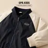 Conjunto de otoño estilo coreano para niños, chaqueta de béisbol con bloques de color, camiseta con dibujos animados, jeans con graffiti, elegante conjunto casual de tres piezas