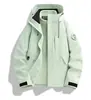 Chaqueta Cortavientos para Exteriores Otoño Invierno Tres en Uno con Forro Polar con Capucha Cálida Engrosada Moda Parche Traje de Montañismo