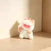 Serie de Maneki-neko con Flocado de Resina Adornos Lindos de Dibujos Animados Hechos a Mano Llaveros Colgantes para Mochila Adornos Venta al por Mayor
