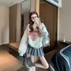Sudadera gris claro, nuevo modelo 2026, primavera, otoño, invierno, estilo fino, estampado de letras agrietadas, holgada, estilo casual, para mujer, con forro polar