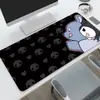 Alfombrilla de ratón linda, extragrande y engrosada, almohadilla para teclado de computadora de escritorio de oficina, alfombrilla de juego de e-sports Kuromi de anime al por mayor