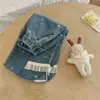Calça jeans infantil para meninas, novo estilo francês de outono, calça de outono lavada para crianças, calça reta para bebê menina com acabamento em renda, moderna
