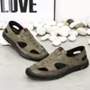 Sandalias de hombre verano nuevas huecas transpirables zapatos de playa comercio exterior moda cómodas suela blanda sandalias casuales