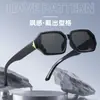 Gafas de Sol Negras Irregulares de Marco Pequeño, Nuevo Estilo Facial, Gafas de Sol de Moda de Pasarela con Personalidad, Gafas de Sol Transfronterizas de Moda para Mayoristas