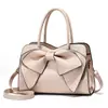 Nova Bolsa de Ombro de Fabricante de Comércio Exterior, Moderna, Fashion e Versátil, Bolsa de Ombro Transversal Grande Capacidade para Mulheres, Ideal para Presentear