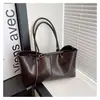 Bolsa de Ombro Estilosa e Chique Nova para a Primavera de 2026 para o Trabalho Casual Bolsa de Mão Simples Bolsa Tote Versátil de Grande Capacidade