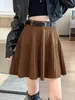 Falda midi plisada de lana tejida blanca para mujer, adecuada para primavera y otoño, falda de línea A de cintura alta que acentúa las caderas, combinada con botas largas o usada como falda corta