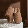 Chinelos de Pelúcia de Algodão com Solado Grosso para Mulheres, Outono/Inverno Casa Interior Confortável Solado Macio Antiderrapante Quente Chinelos de Algodão para Casais para Homens