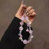 Nova Corrente de Celular Flor de Cristal Super Brilhante, Dupla Corrente, Pingente para Capa de Celular Feito à Mão com Contas, Acessório Exquisito e Doce