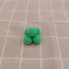 Paquete pequeño en stock Bola de pelo de alta elasticidad Bola pequeña de pelo de poliéster Bola de felpa colorida Bola de pelo hecha a mano accesorio de bola de pelusa para DIY