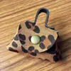 Bolsa para Monedas de Cuero Vintage Colgante de Collar Cadena para Suéteres de Nicho Bolsa de Almacenamiento En Stock Venta al por Mayor