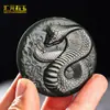 Jade Verde Hetian de Xinjiang Pingente de Cobra do Zodíaco Material Fino Amuleto Guardião do Ano da Cobra Moeda de Dinheiro Espírito da Montanha Fonte de Suprimento para Transmissão ao Vivo