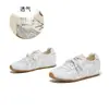 Nuevas zapatillas de mujer de suela plana 2026 moda de otoño deportivas casuales versátiles de moda para mujer