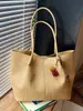Bolsas Transfronterizas para Mujer con un Toque de Lujo, Nuevas Bolsas de Moda Primavera/Verano 2026, Elegantes Bolsos de Hombro y para Debajo del Brazo