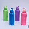 Suministro al por mayor del fabricante Color puro Simple 600ml Hervidor de agua para deportes al aire libre Gancho portátil Taza de agua deportiva