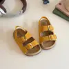 Sandalias casuales de colores de caramelo, estilo nuevo de verano para niñas pequeñas, suela suave, moda para bebé, doble velcro, zapatos tipo Birkenstock, modernos